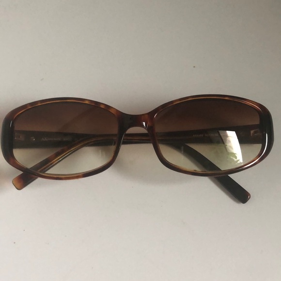 Anne Klein Sunglasses - Picture 1 of 6